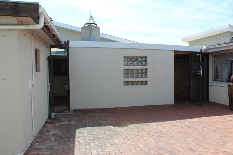 5 Bedroom Property for Sale in Churchill Estate Western Cape